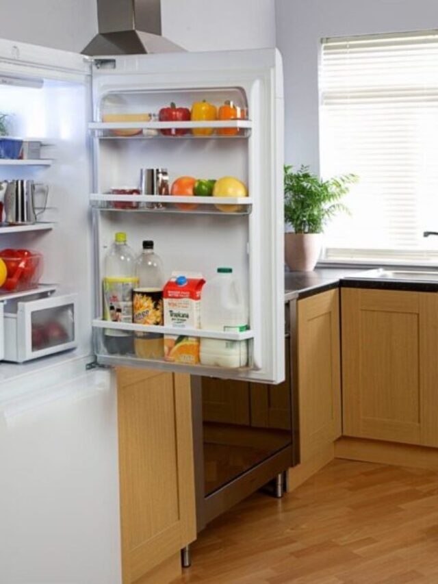 Why room become warmer, if you leave the fridge door open?